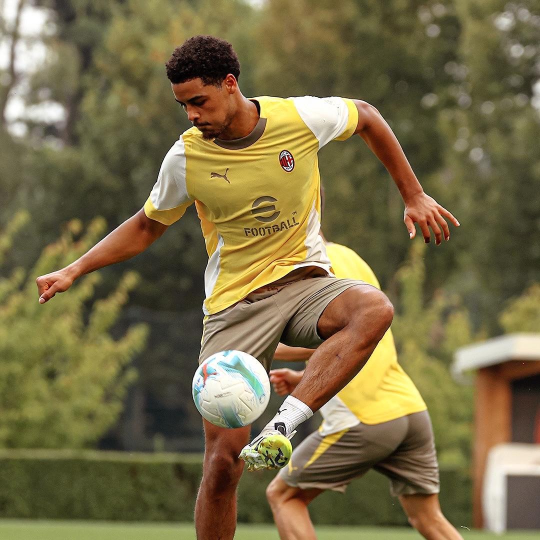 WTT冠军赛次回合对决在即！国际米兰演练定位球，北京国安密集防守应对的简单介绍